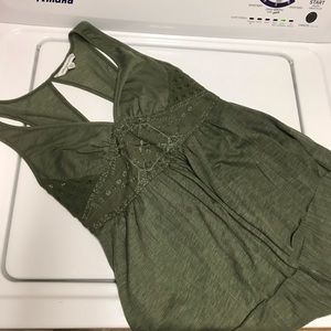 Pretty forest green top